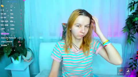 Snapshot of _mari_so chatting on March 6, 2:19 am Scarlett online show from March 6, 2:19 am