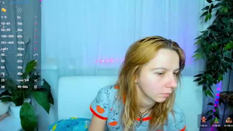 Snapshot of _mari_so chatting on February 3, 1:41 am Scarlett online show from February 3, 1:41 am