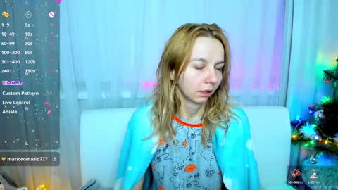 Snapshot of _mari_so chatting on January 16, 1:27 am Scarlett online show from January 16, 1:27 am