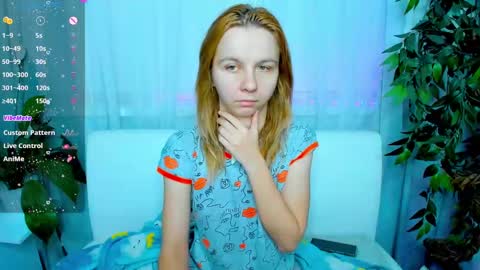 Snapshot of _mari_so chatting on January 28, 2:00 am Scarlett online show from January 28, 2:00 am