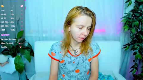 Snapshot of _mari_so chatting on January 30, 1:33 am Scarlett online show from January 30, 1:33 am
