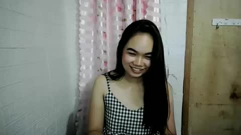 _maureen_ online show from February 4, 7:44 am