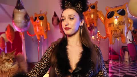 Snapshot of _meganmeow_ chatting on January 11, 9:46 pm Thursday - start 300 GMT online show from January 11, 9:46 pm