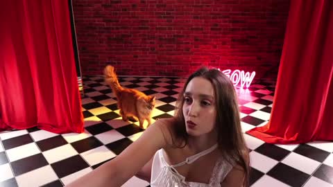 Snapshot of _meganmeow_ chatting on October 4, 7:51 pm Thursday - start 300 GMT online show from October 4, 7:51 pm