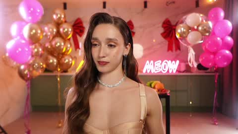 Snapshot of _meganmeow_ chatting on September 19, 8:30 pm Thursday - start 300 GMT online show from September 19, 8:30 pm