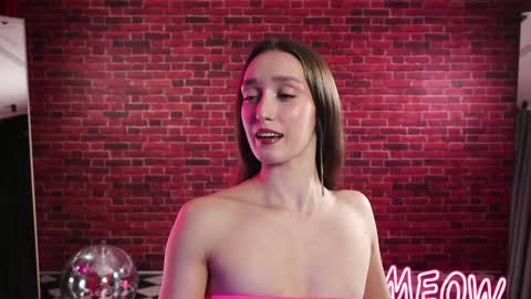 Snapshot of _meganmeow_ chatting on October 11, 6:10 pm Thursday - start 300 GMT online show from October 11, 6:10 pm