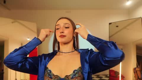 Snapshot of _meganmeow_ chatting on January 23, 1:51 am Thursday - start 300 GMT online show from January 23, 1:51 am