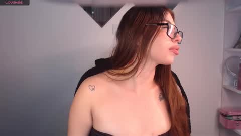 _melanie_c online show from February 13, 2:01 am
