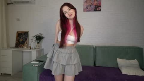 Mia online show from August 8, 8:39 pm