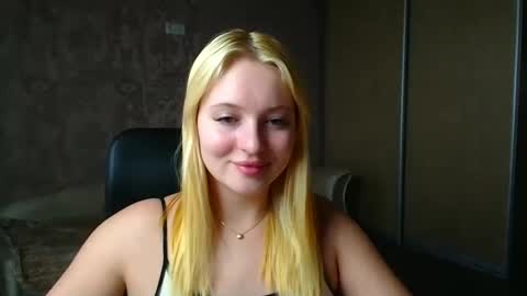 Melanie online show from March 18, 12:43 pm