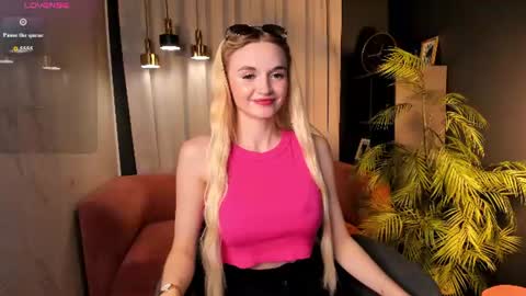 Mila online show from June 20, 8:56 pm