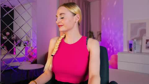 Mila online show from May 30, 9:22 pm