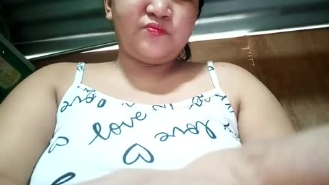 _milkytitsmomxx_ online show from July 2, 2:44 am