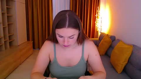 Mia online show from June 14, 6:58 am