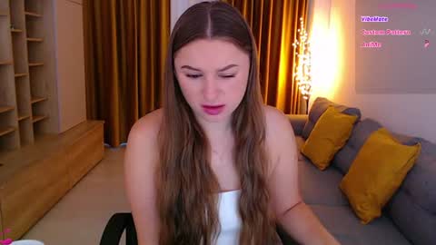 Mia online show from July 5, 5:35 am