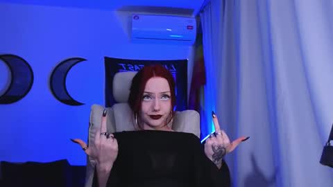 Snapshot of _misseva_ chatting on December 28, 10:13 pm Miss Eva. if anyone in NYK to fuck here is sissy sn - online show from December 28, 10:13 pm