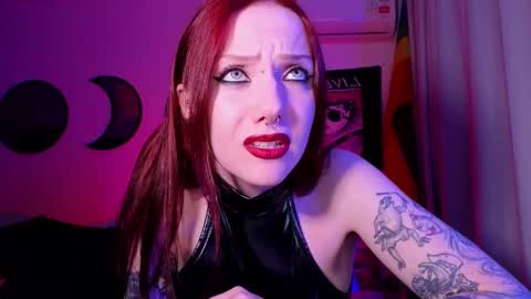 Snapshot of _misseva_ chatting on March 12, 10:07 pm Miss Eva. if anyone in NYK to fuck here is sissy sn - online show from March 12, 10:07 pm