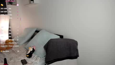 Snapshot of _molly_molly_molly_ chatting on October 5, 12:10 pm _molly_molly_molly_ online show from October 5, 12:10 pm