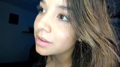     liaaa 4u online show from December 4, 12:08 am