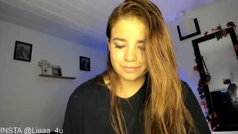     liaaa 4u online show from December 14, 8:02 am