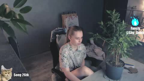 Debby  online show from May 25, 7:46 pm