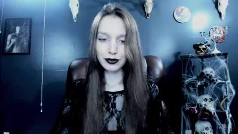 Snapshot of _naamah chatting on September 19, 7:24 pm _naamah online show from September 19, 7:24 pm