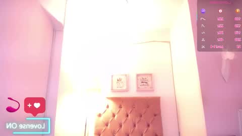 nahomi  online show from October 27, 12:50 am