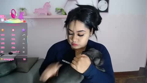 nahomi  online show from October 31, 2:46 am