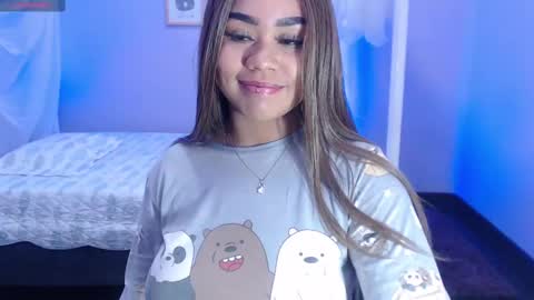 nahomi  online show from February 20, 5:44 am