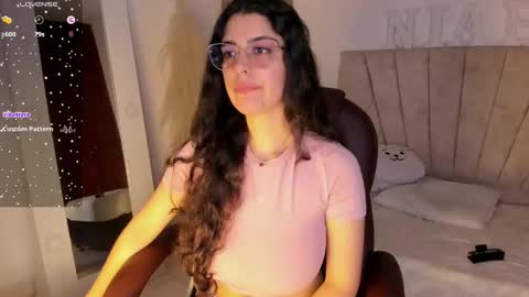 Snapshot of _niah_ chatting on January 4, 7:55 pm Niah You can call me Ni or cutie haha online show from January 4, 7:55 pm