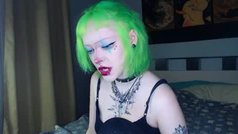 Nicole online show from January 11, 12:04 am