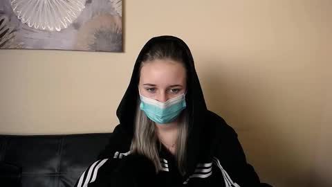 Nica online show from January 7, 5:05 pm