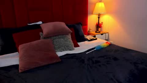 Snapshot of _nicoletteshea_ chatting on September 27, 10:50 pm _nicoletteshea_ online show from September 27, 10:50 pm