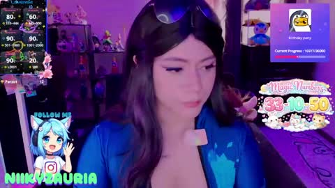 niiky online show from April 13, 6:52 pm