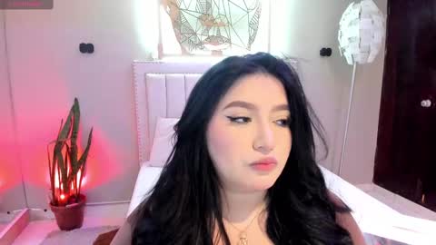   online show from November 11, 12:13 pm