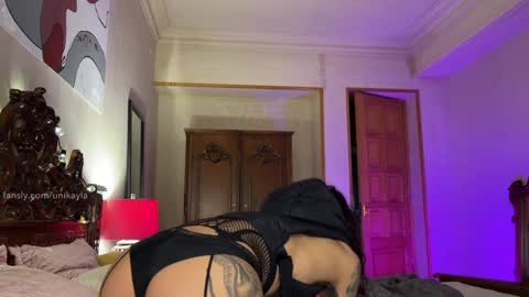 Mikayla online show from December 24, 7:39 am