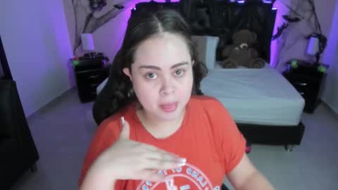 Snapshot of _oliviajoness chatting on October 18, 12:08 pm Olivia jones online show from October 18, 12:08 pm
