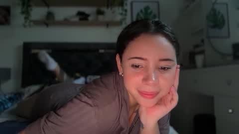 _paulah2 online show from April 20, 10:46 pm