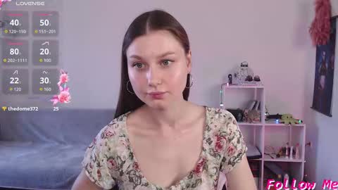 Lili online show from September 22, 9:41 am