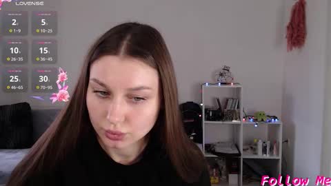 Lili online show from October 15, 9:34 am