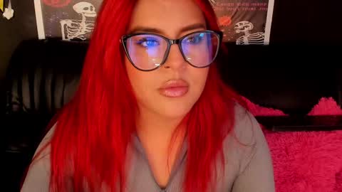 Snapshot of _poison_sweet chatting on December 7, 5:53 pm Laura online show from December 7, 5:53 pm