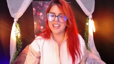 Snapshot of _poison_sweet chatting on December 23, 9:18 pm Laura online show from December 23, 9:18 pm