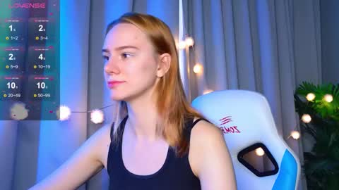 im Amy online show from October 13, 6:05 am