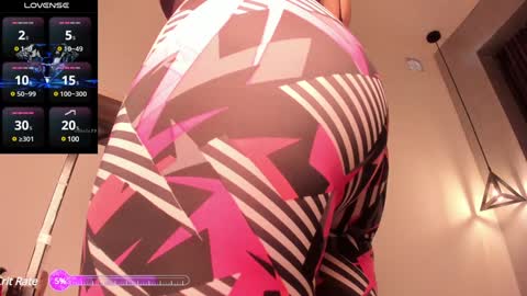 Snapshot of _rebecca1 chatting on December 6, 4:49 pm rebecca online show from December 6, 4:49 pm