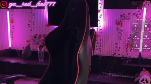 -RED HAT- online show from April 18, 7:07 pm