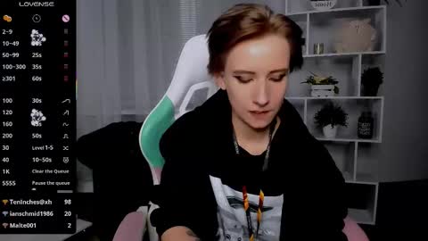 Rein online show from November 20, 8:43 pm