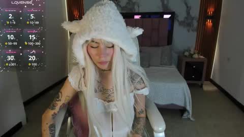 Snapshot of _sabrinaa_1 chatting on October 10, 10:47 pm Sabrina online show from October 10, 10:47 pm