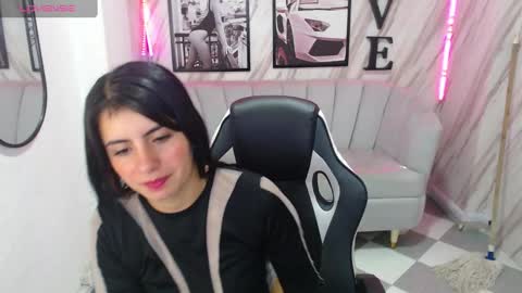 Snapshot of _samantha_b chatting on February 26, 1:32 pm Samantha online show from February 26, 1:32 pm