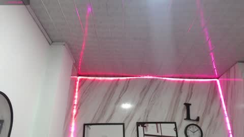 Snapshot of _samantha_b chatting on January 4, 12:38 pm Samantha online show from January 4, 12:38 pm