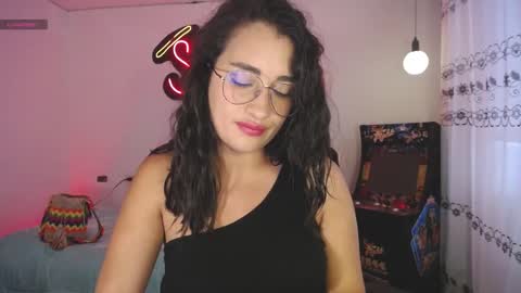  SantaLove  online show from February 5, 9:40 pm